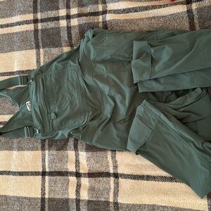 Duluth Trading Co. full length work overalls. Size 2X. 31 inch pant leg length.